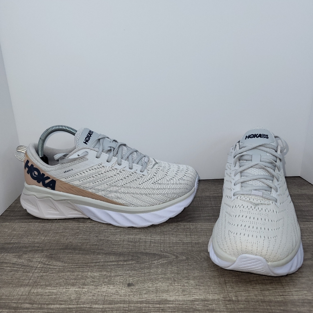 HOKA ONE Arahi 4 Womens  Sz 8.5 D Running Shoes 1106476 NCLR Nimbus Cloud Lunar
